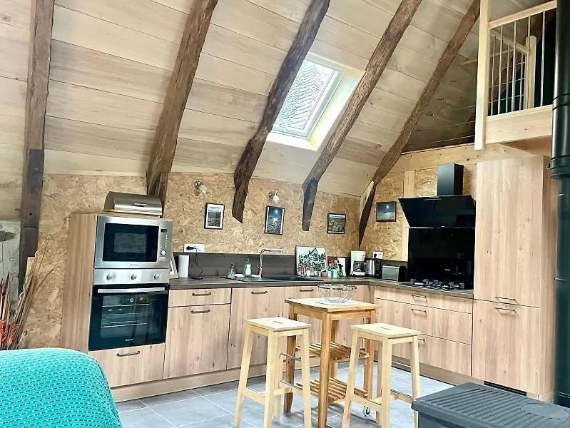 Gite Le Couderc De Coubisou, Grange Renovee Tatil Evi