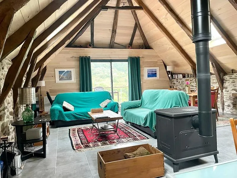 Gite Le Couderc De Coubisou, Grange Renovee